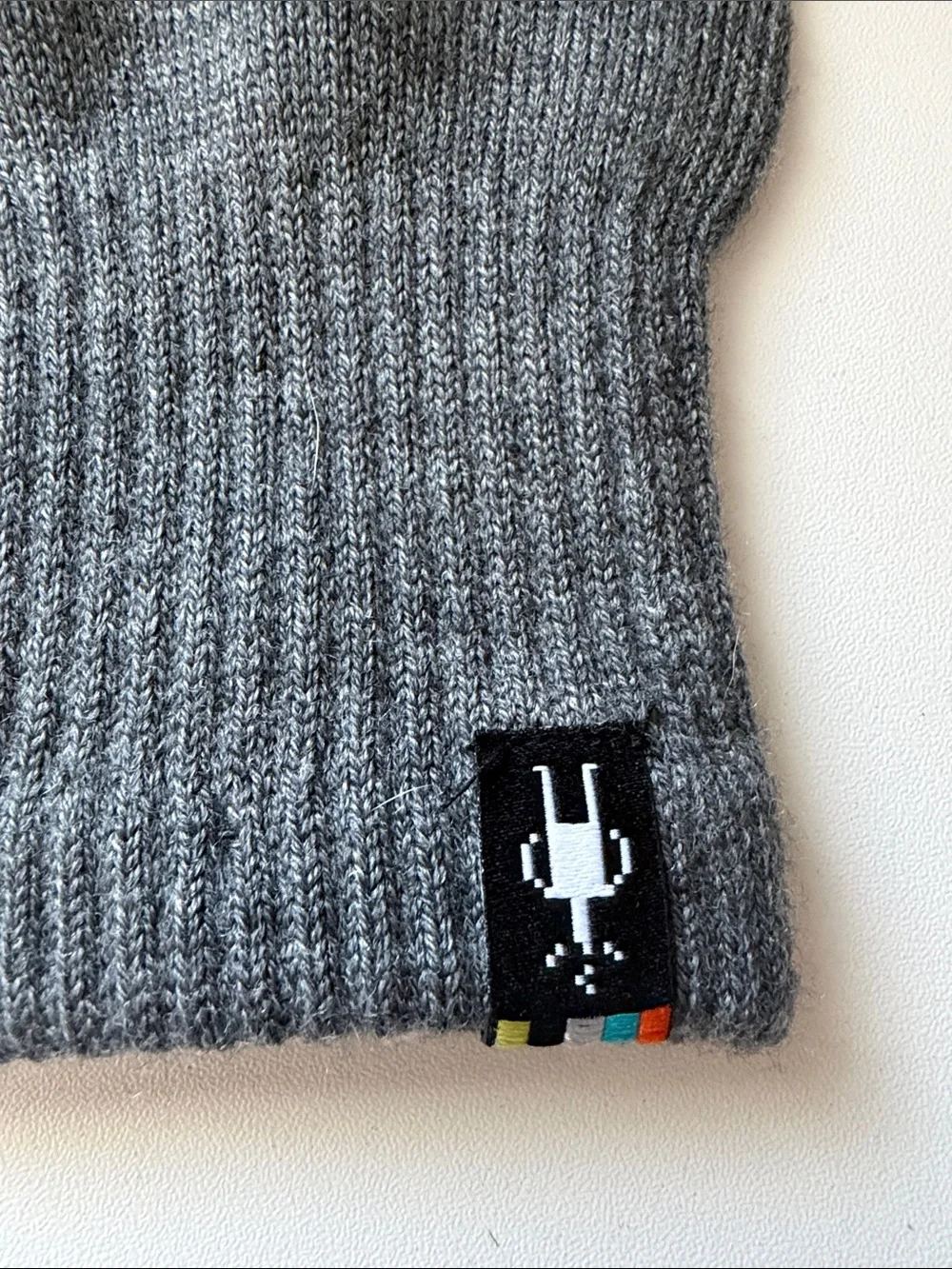 Gray Knit Touchscreen Gloves
